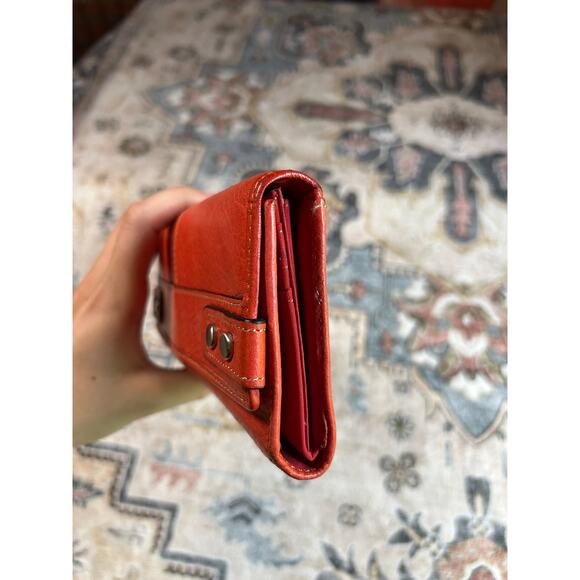 Fossil Leather Tri Fold Wallet Y2k Genuine Leather Pocket Book Coral Red - Picture 7 of 8